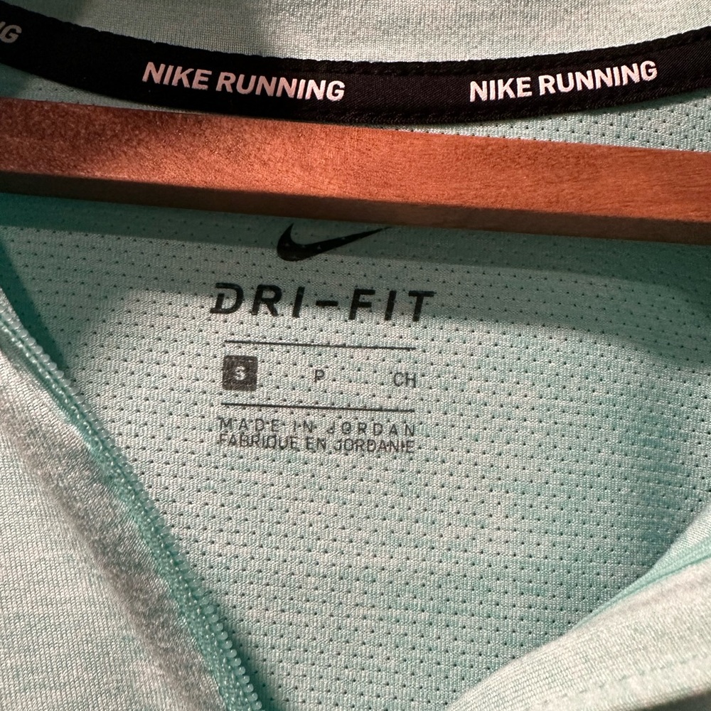 Mint/ little blue long sleeve dri fit nike shirt